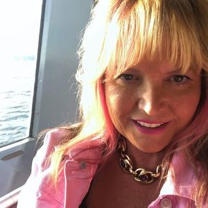 Meet your Posher, Carol-anne